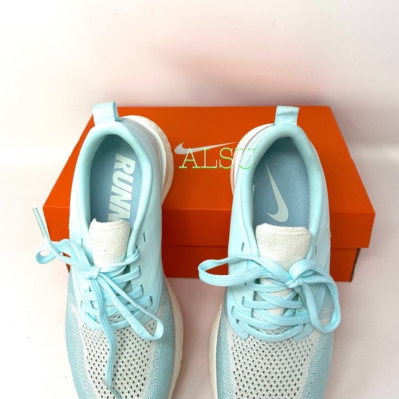 🌿Sale🌿 Nike Odyssey React 2 Flyknit Women’s Sneakers Size AH1016 301 - Picture 3 of 7